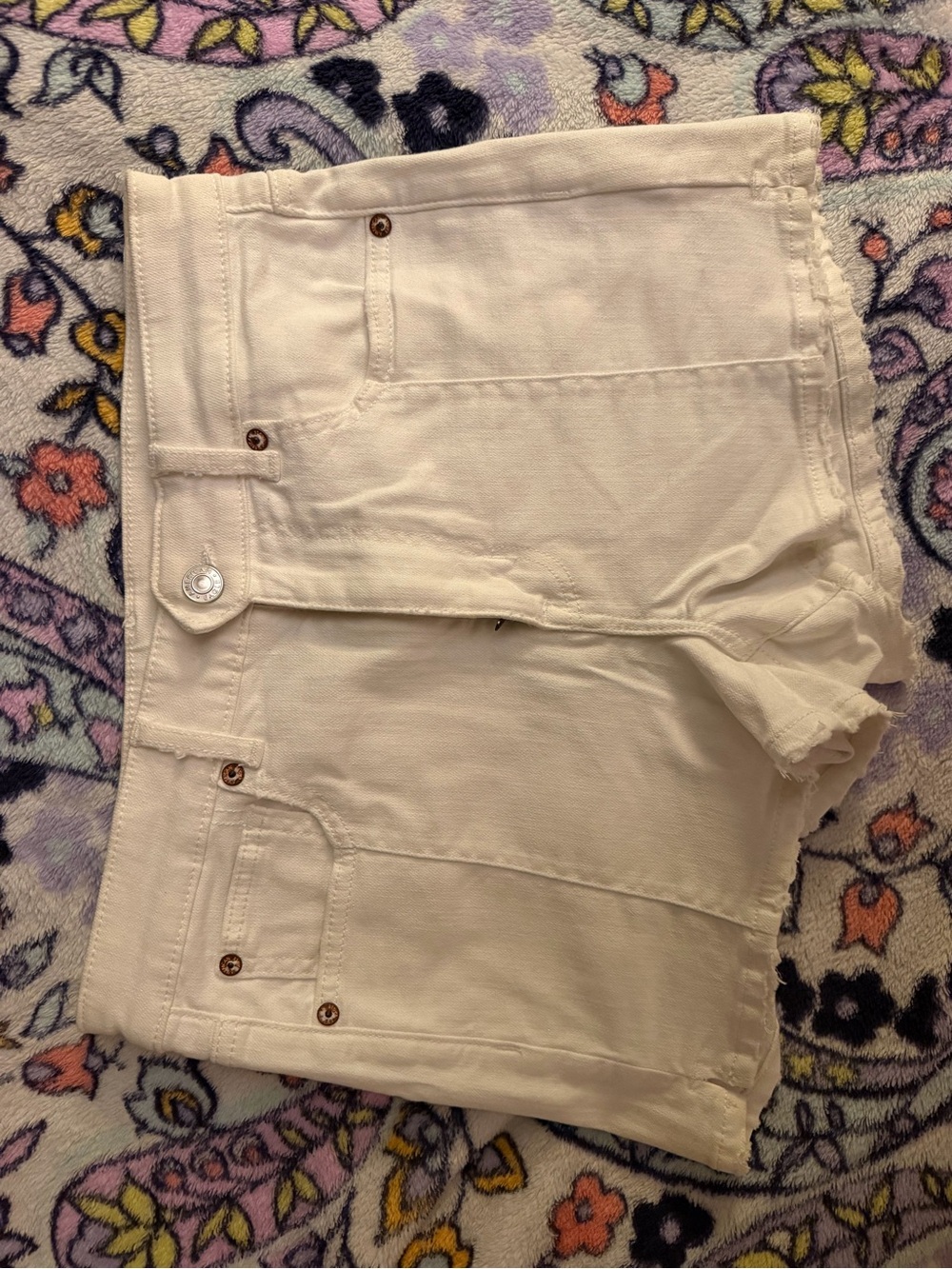American Eagle Outfitters Cream High-Rise Denim Shorts